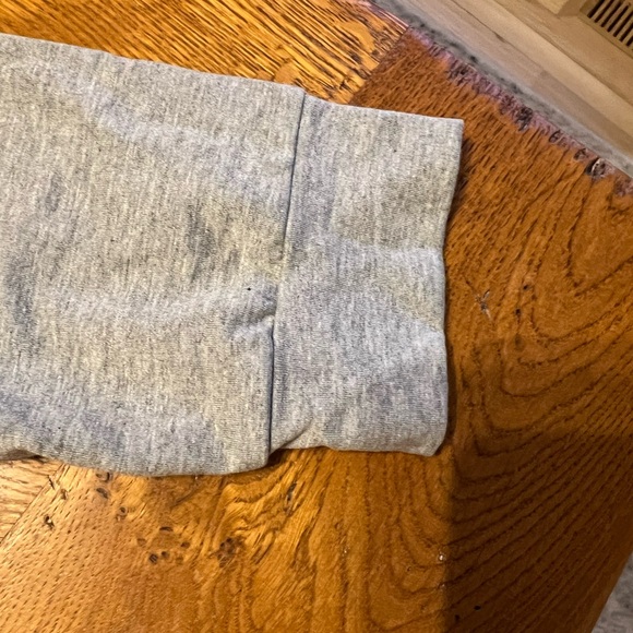 NWOT
Merry - lightweight women’s gray sweatshirt size 2x - Picture 7 of 8